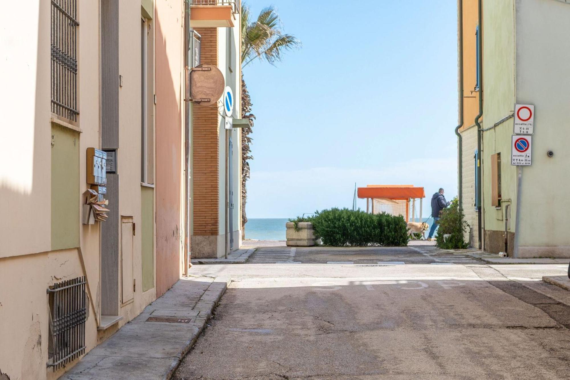 Italian Experience-La Rondine Apartment Porto Recanati Exterior photo